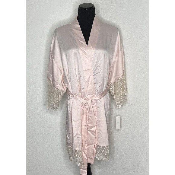 Flora Nikrooz Satin Short Robe Pink Medium NWT‎ - Picture 1 of 6